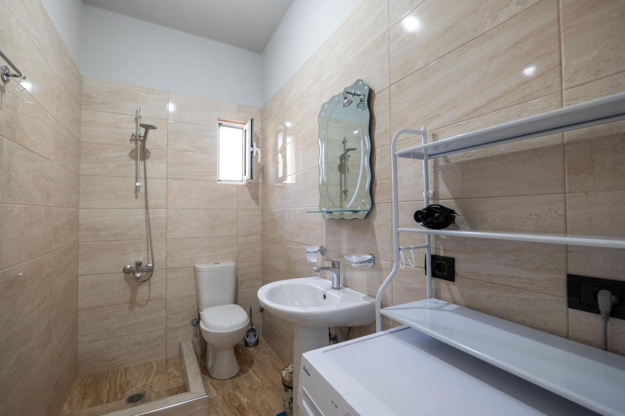Denis Apartments Саранда Экстерьер фото