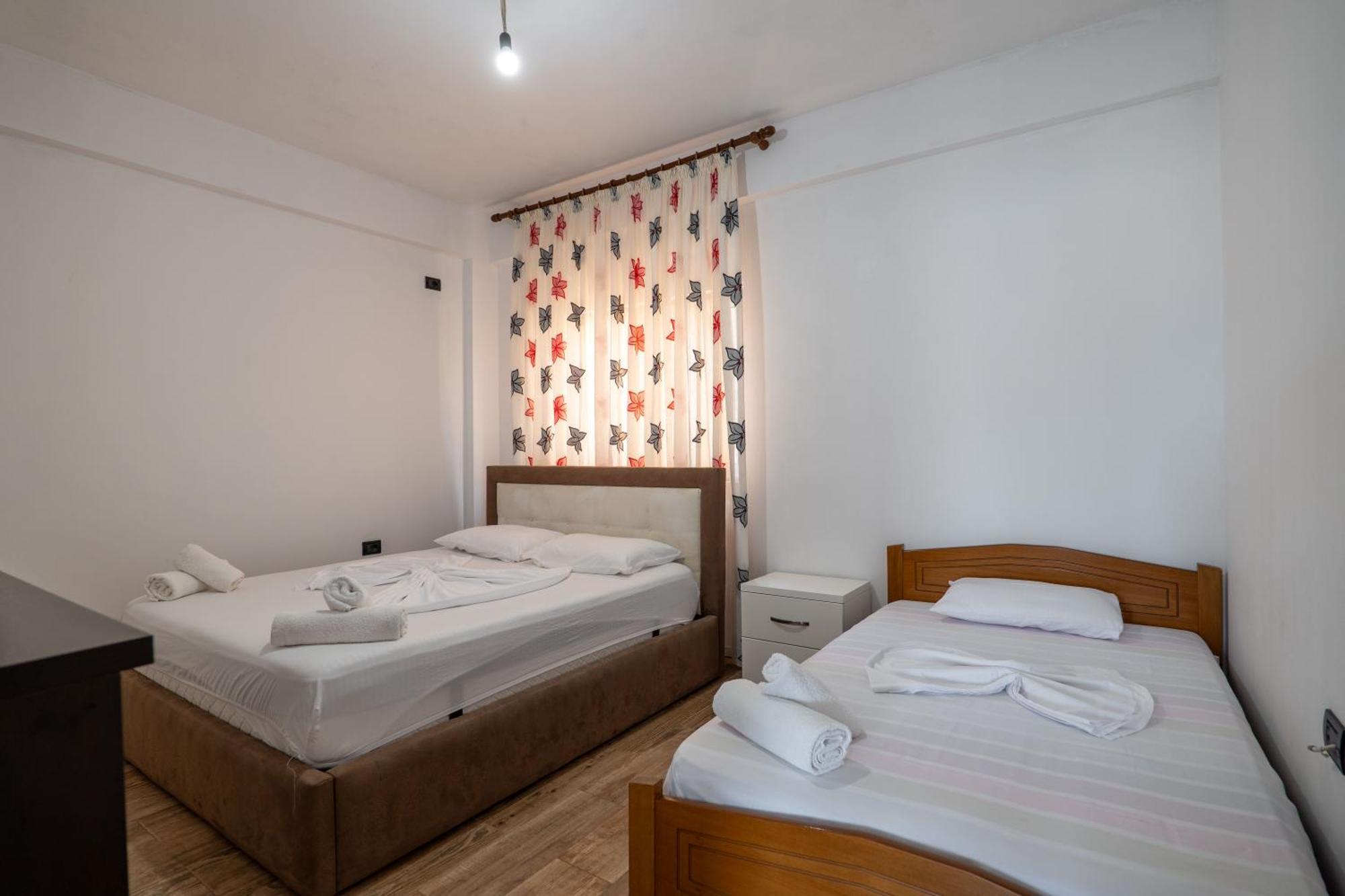 Denis Apartments Саранда Экстерьер фото